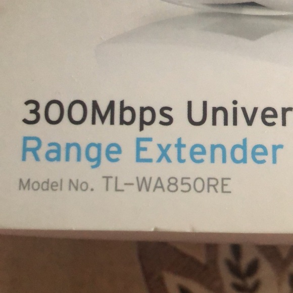 TpLink 300 Mbps Universal Wi-Fi device Range extender - Picture 3 of 5